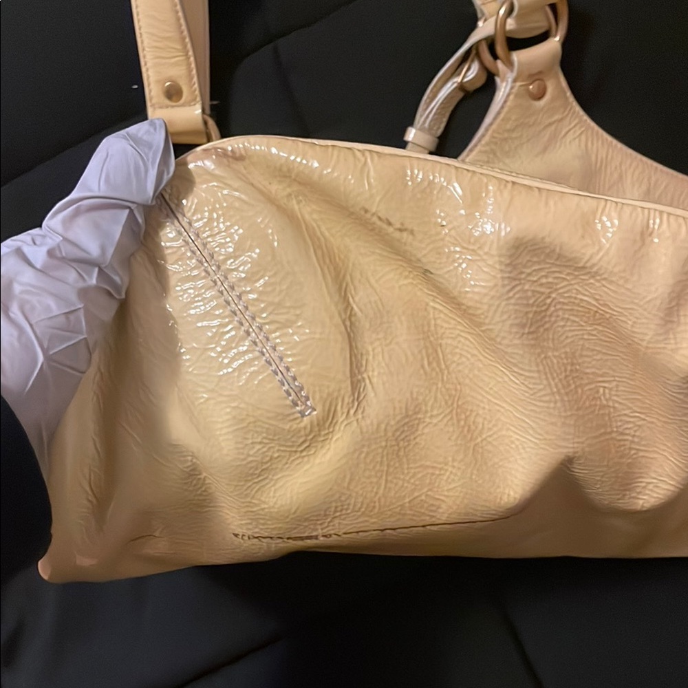Yves Saint Laurent Cream and Yellow Shoulder Bag with Structured Design - Picture 8 of 16